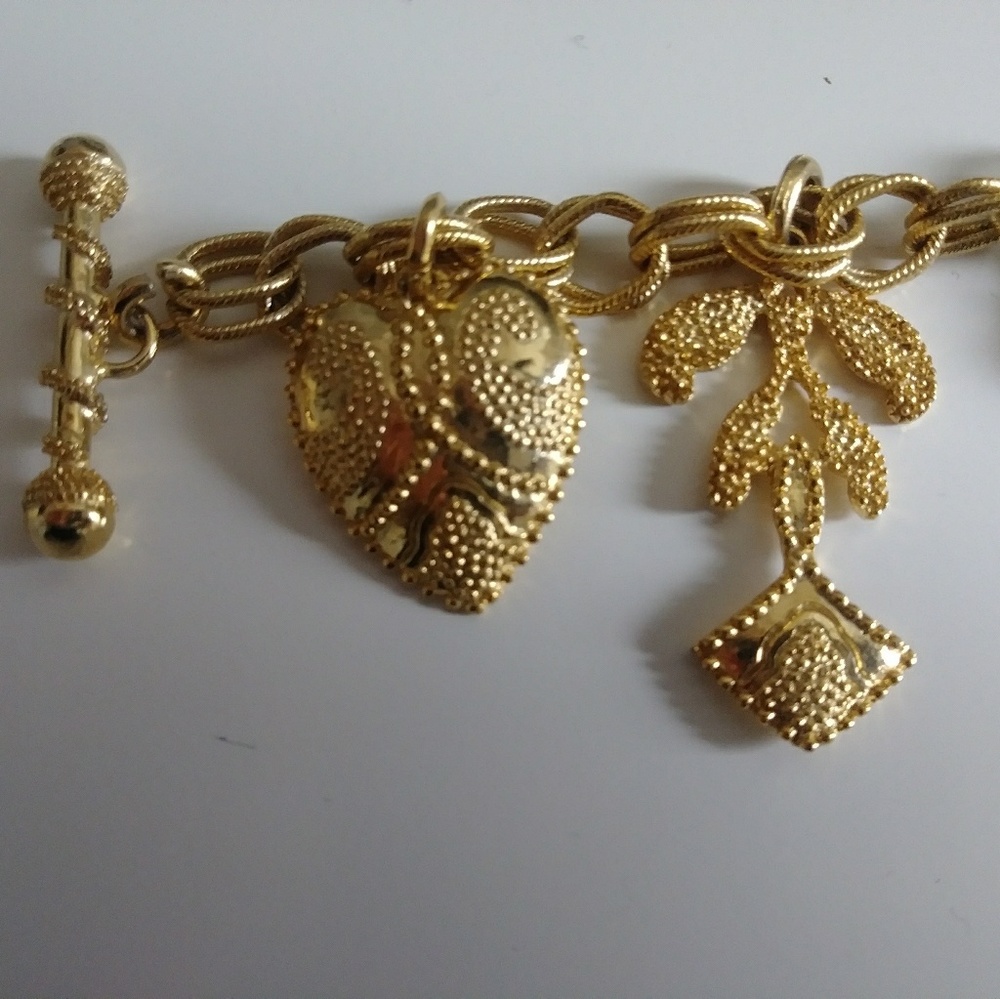 Bracelet - Picture 3 of 3